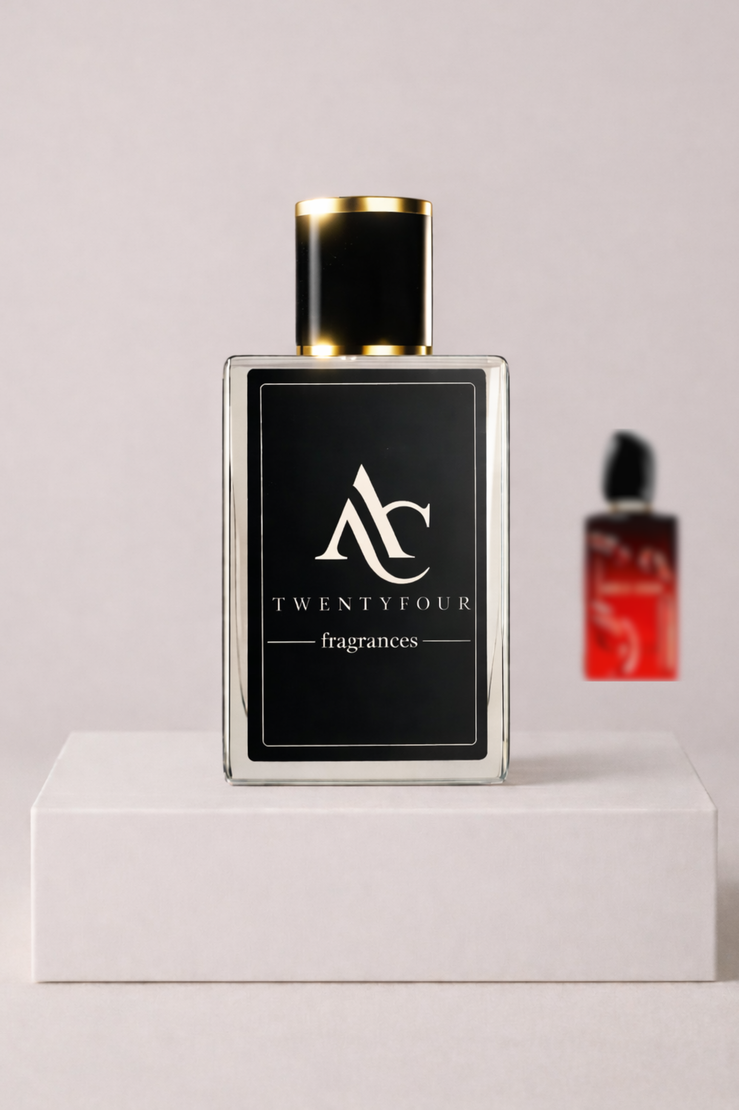 SHE ABSOLUTE
Olfaktorische Duftrichtung: Giorgio Armani – Sì Eau de Parfum Intense